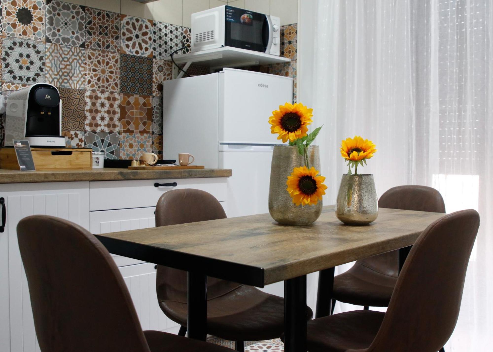 Apartamentos Tierra Lavanda Бриуэга Экстерьер фото